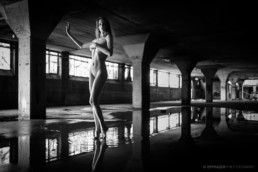 Nude Art - Aktfotos München: Lost Place Shooting #3496