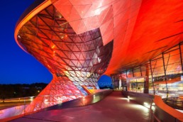 Architekturfotografie: BMW Welt München Helix bei Nacht | 4844 | © Effinger